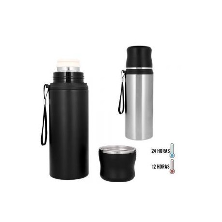 Termo con doble pared de acero inoxidable insulado al vacío. Incluye tapa de rosca que se utiliza como taza y una cinta ajustab