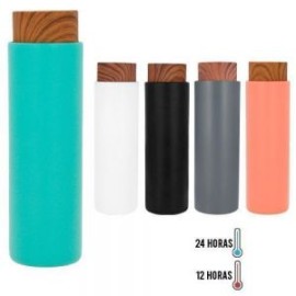 Termo de acero inoxidable de doble pared insulado al vacío con acabado rugoso. Incluye filtro infusor y tapa enroscable.