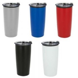 Termo de doble pared con exterior de acero inoxidable e interior de plástico. Incluye tapa de cierre a presión.