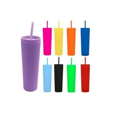 Termo de plástico con doble pared, tapa enroscable y acabado rubber. Incluye popote de plástico.