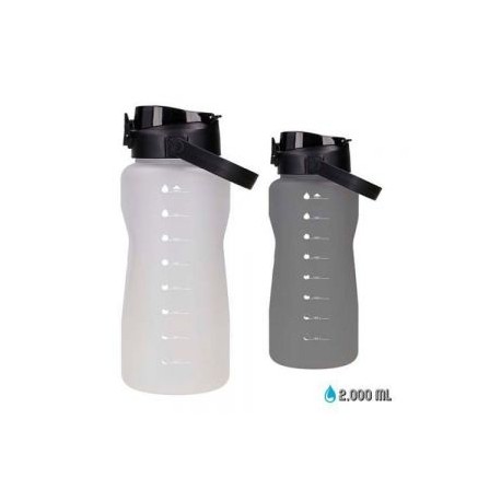 Cilindro de plástico con acabado rubber, cuenta con tapa de doble funcionalidad, boquilla normal, boquilla con popote y asa.