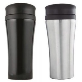 Termo con doble pared de acero inoxidable, tapa hermética enroscable y botón de seguridad para evitar derrames.